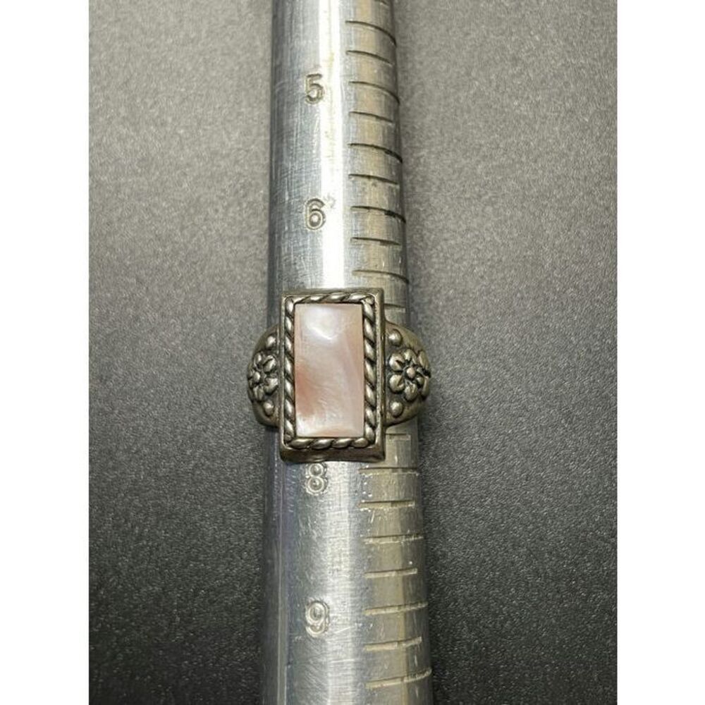 Sterling Silver Rectangular Abalone Floral Embossing Ring size 7
